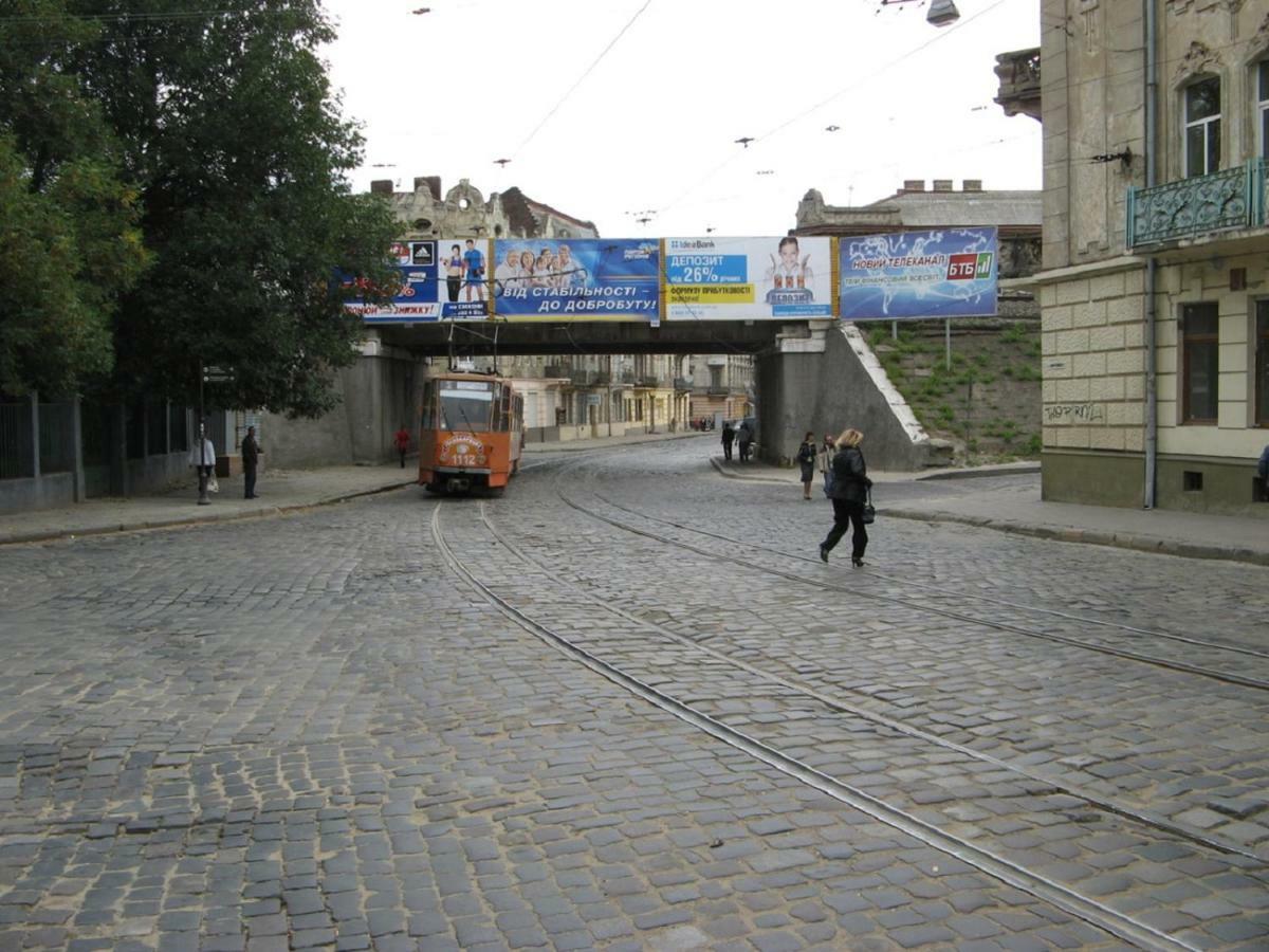 Смарт квартира в центрі для пари - 5 хв від Оперного Театру Львов Экстерьер фото